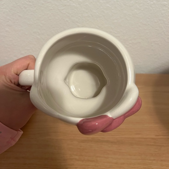 Hello Kitty Full Body Mug - Picture 6 of 8